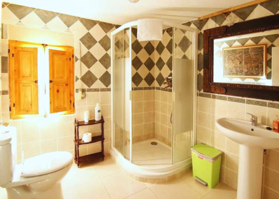 Baño Bobadilla casa Victoria